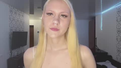 Lana online show from July 26, 6:26 pm