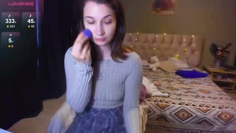 Snapshot of yesofie chatting on October 18, 10:51 am Sofie online show from October 18, 10:51 am