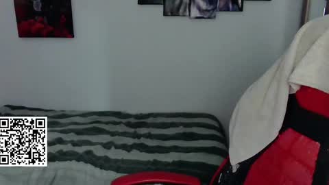 yessica_gomez01 online show from April 10, 11:33 pm