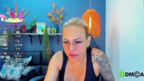 yessika_parker online show from May 16, 9:01 am