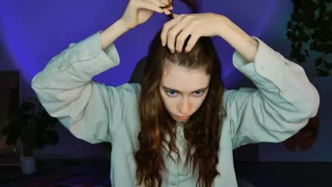 yoka_paradoxxx online show from October 28, 5:24 am