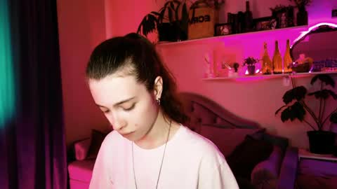 yoka_paradoxxx online show from June 9, 11:53 am