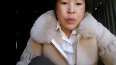 yongmi_ online show from November 30, 7:12 am