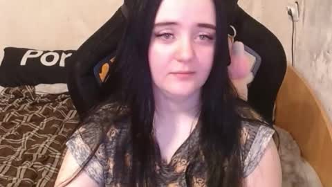 your_8a8y online show from November 13, 12:59 pm