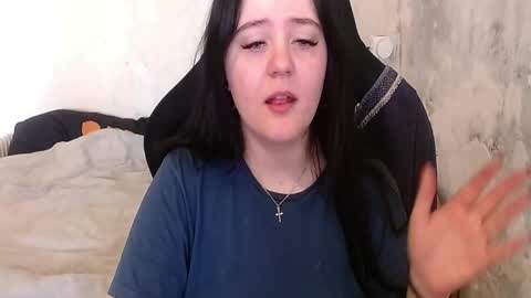 your_8a8y online show from April 14, 10:04 am