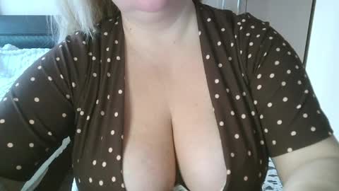 Maria Love online show from April 8, 5:42 am