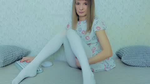 Lily online show from January 26, 5:23 am