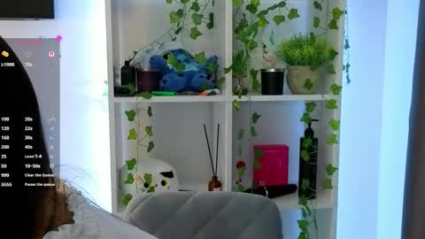 Julia Next stream  online show from February 18, 5:23 pm