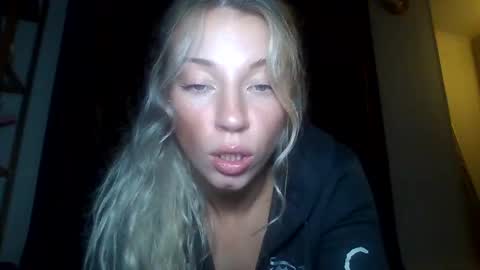 Snapshot of your_fav1 chatting on October 21, 11:20 pm your_fav1 online show from October 21, 11:20 pm