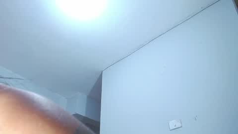 your_latin_girl online show from June 7, 3:35 am
