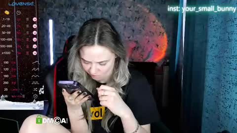 Molly online show from December 2, 5:42 am