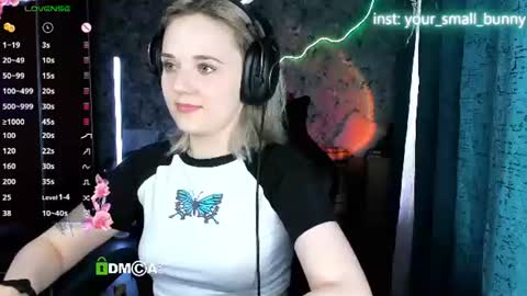 Molly online show from June 22, 3:25 am