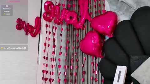 your_submissive_ online show from February 17, 8:08 pm