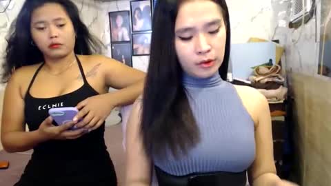 your_twinkletoes18 online show from May 13, 2:06 am