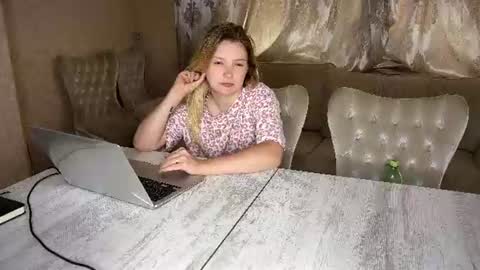yourbabyhanna online show from July 7, 6:05 am