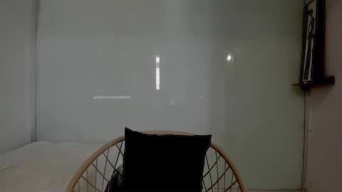 Snapshot of yourbonie chatting on October 21, 4:44 pm insta yourboniee online show from October 21, 4:44 pm