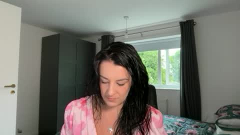 Cassie online show from June 18, 7:43 am