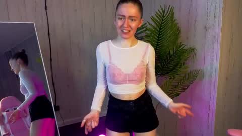 yourcutefoxy online show from February 19, 2:00 am