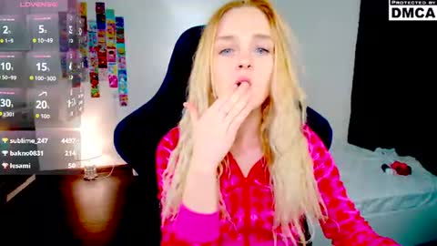 yourfairyalice_ online show from July 27, 2:19 am