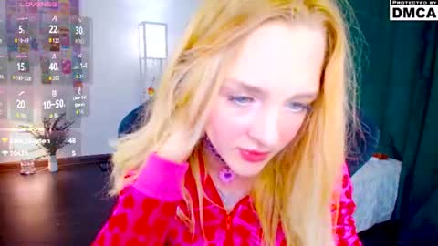 yourfairyalice_ online show from July 21, 8:42 pm