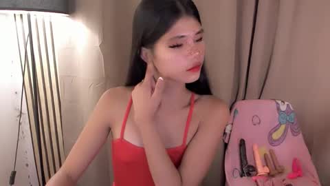 Vivian online show from June 10, 1:49 am