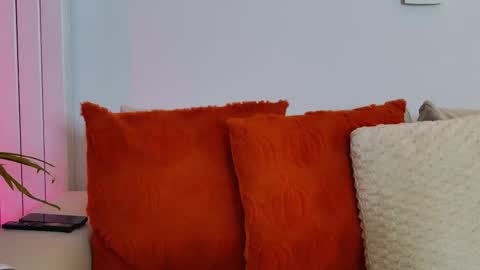 roxana online show from December 15, 12:54 pm