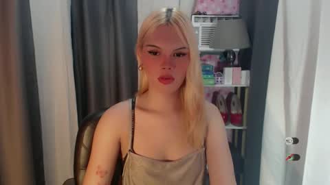KYLIE MORE online show from June 2, 4:24 am