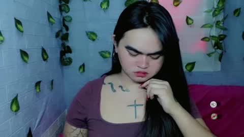 yourprincessthea online show from March 12, 6:51 am