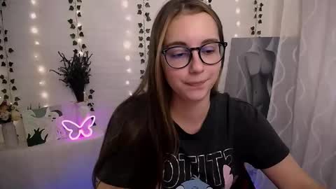 Happy online show from September 18, 7:40 am