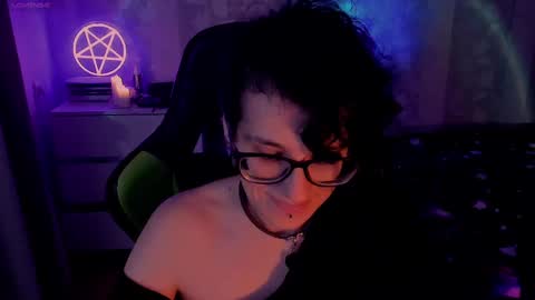 Yours Cosmic online show from February 22, 12:27 am