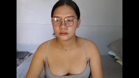 yoursexy_reb online show from February 2, 3:05 am