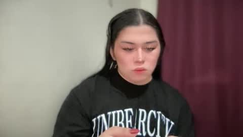 Yanahh online show from April 10, 8:04 pm