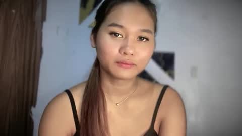 yoursweetgirl_zia online show from May 16, 8:17 am
