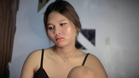 yoursweetgirl_zia online show from June 10, 6:56 am