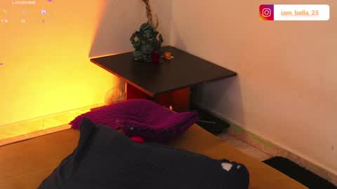 Bella- Independert Model online show from December 13, 8:47 pm