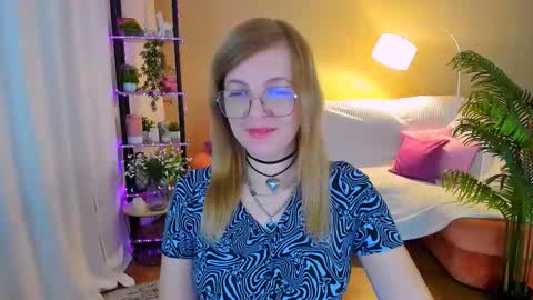 Alice online show from October 12, 4:15 am