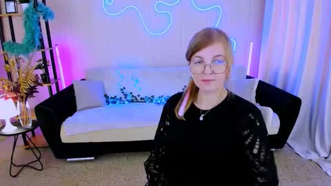 Alice online show from September 26, 11:08 am