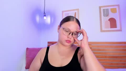 Yuliet online show from July 28, 3:54 pm