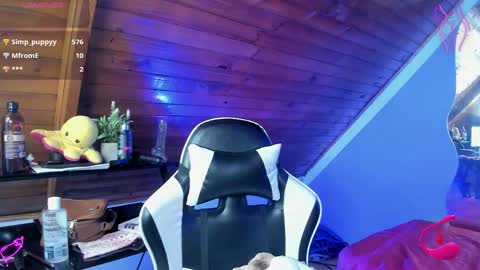 yumi_hanna online show from December 20, 2:37 am