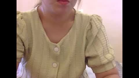 yummyclaya online show from March 10, 6:17 am