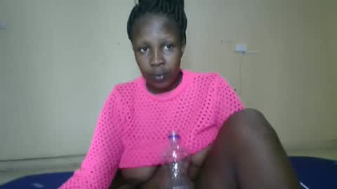 yummytitiess online show from December 3, 4:59 am