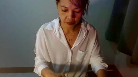 yunahuntrixx online show from June 8, 10:16 am