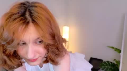 YUNA online show from July 27, 1:41 pm