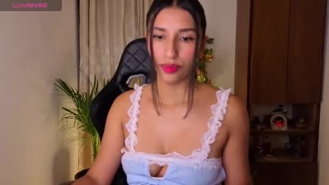 yuzii Im new to these pages so I hope you guys are kind to me. online show from March 11, 3:00 am