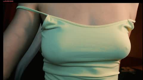 yzza_suave online show from May 5, 8:56 pm