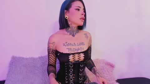tazzie online show from May 31, 6:42 pm