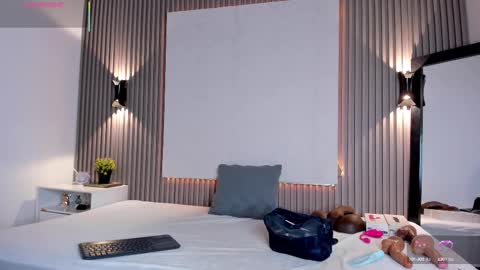 zafira online show from September 18, 11:42 am