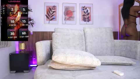 Zara Williams online show from November 6, 12:00 pm