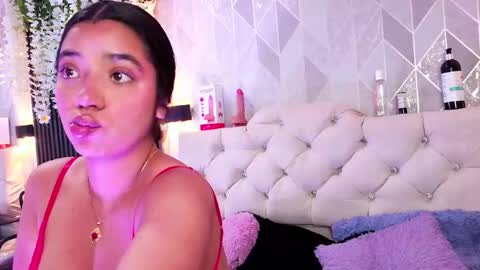 Zaira Bonny online show from June 15, 5:24 pm