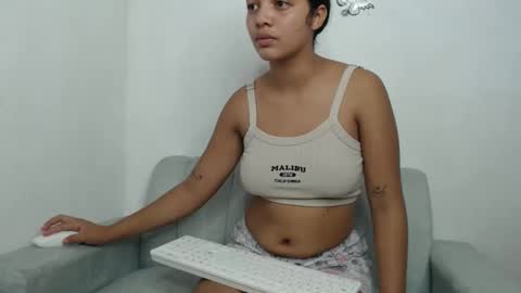 zaira online show from December 3, 6:35 am